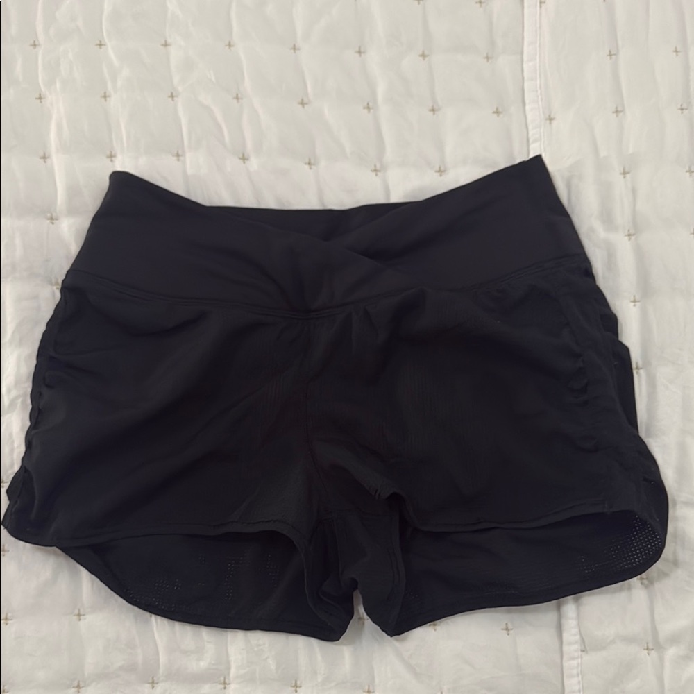 Lululemon Athletica Black Athletic Shorts with Curved Hem